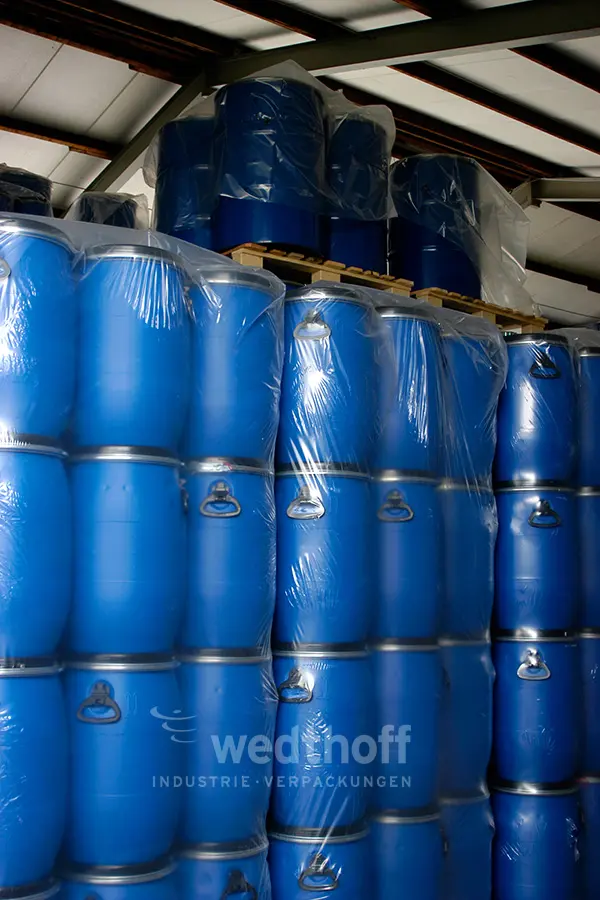 Kunststofffass / Kunststofffässer mit UN-Zulassung. Stabile Kunststofftonnen in 220 Liter + andere größen